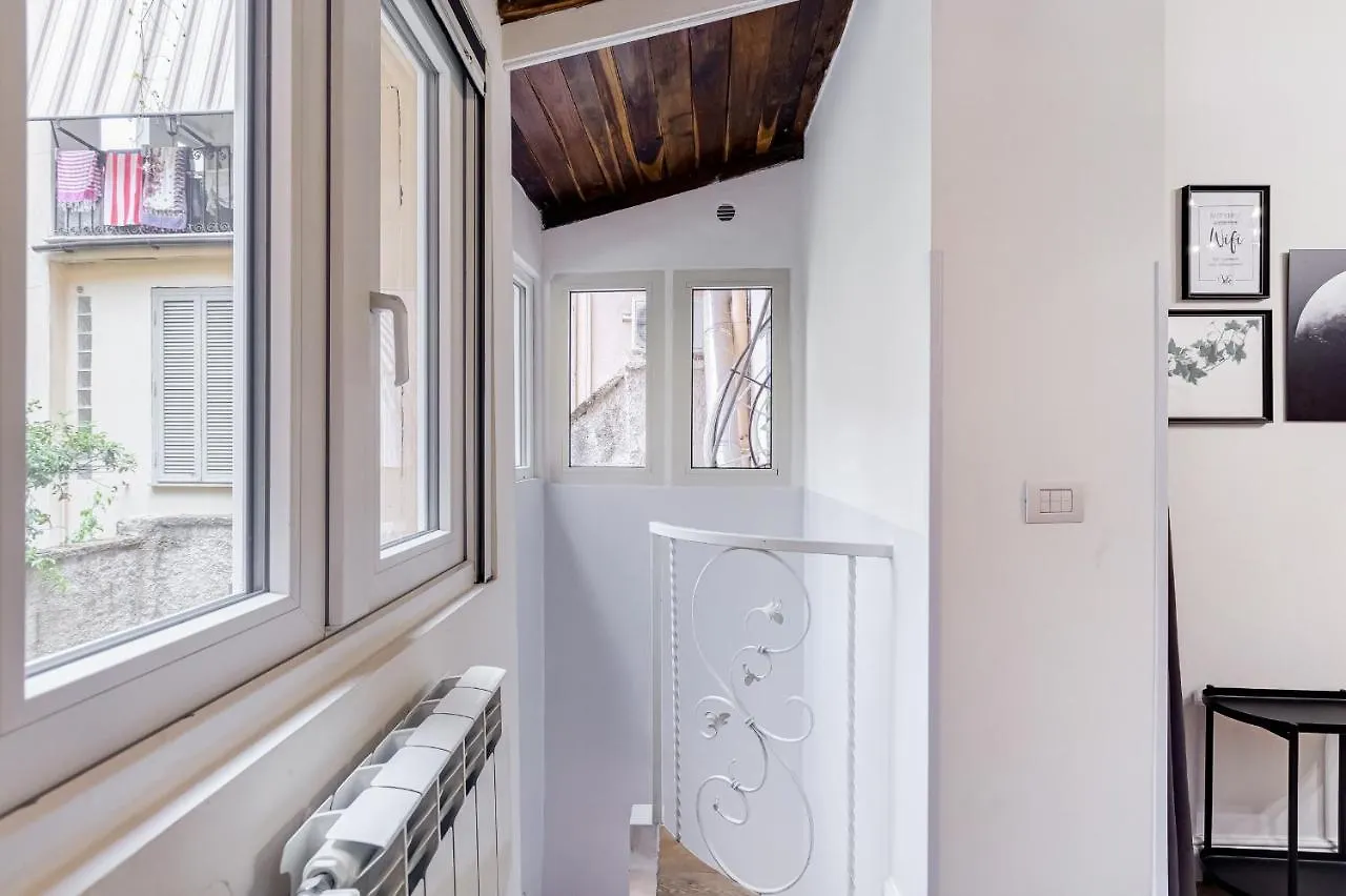 Bdc - The Secret Garden In Trevi Apartment Rome