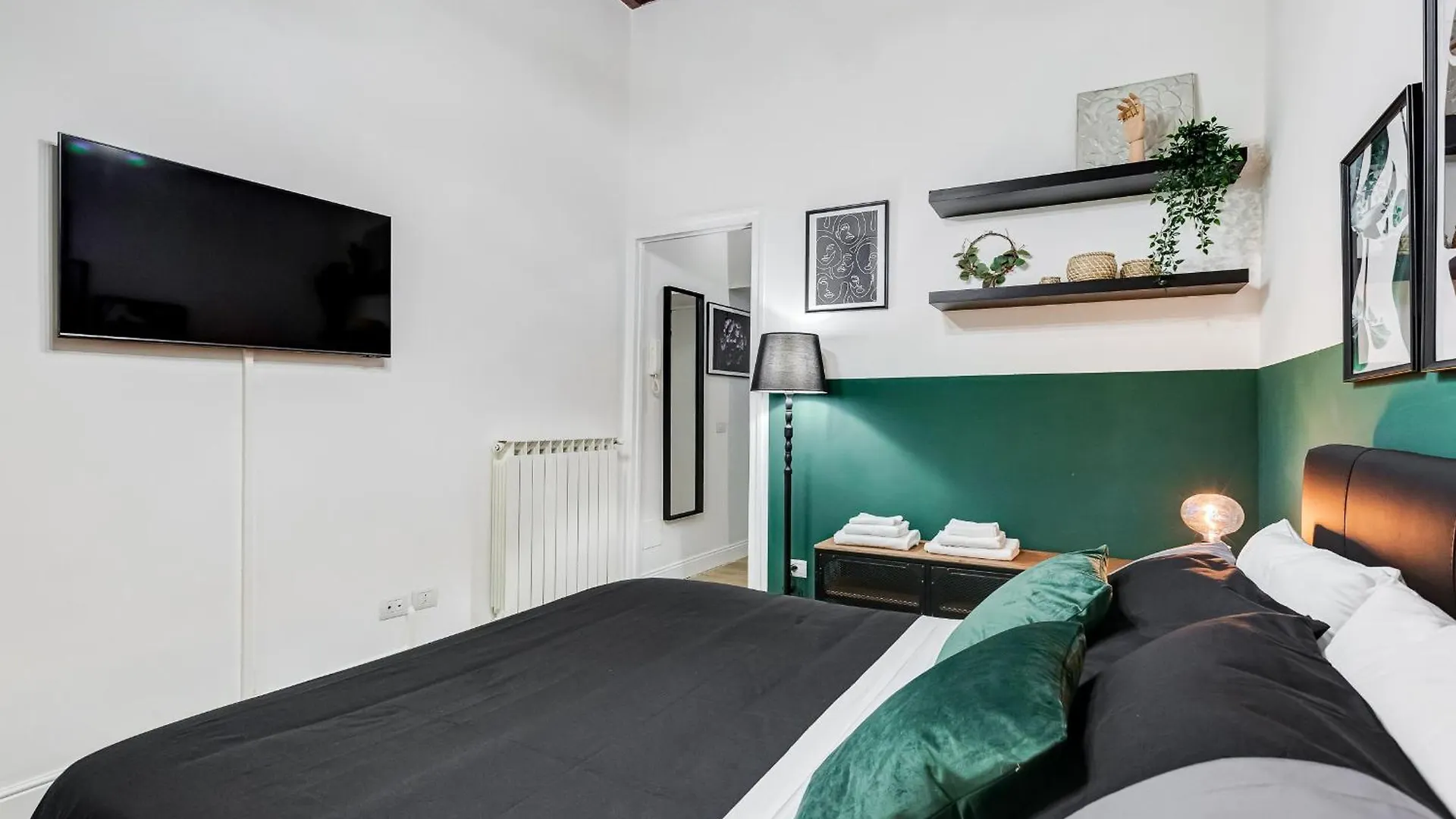 Bdc - The Secret Garden In Trevi Apartment Rome