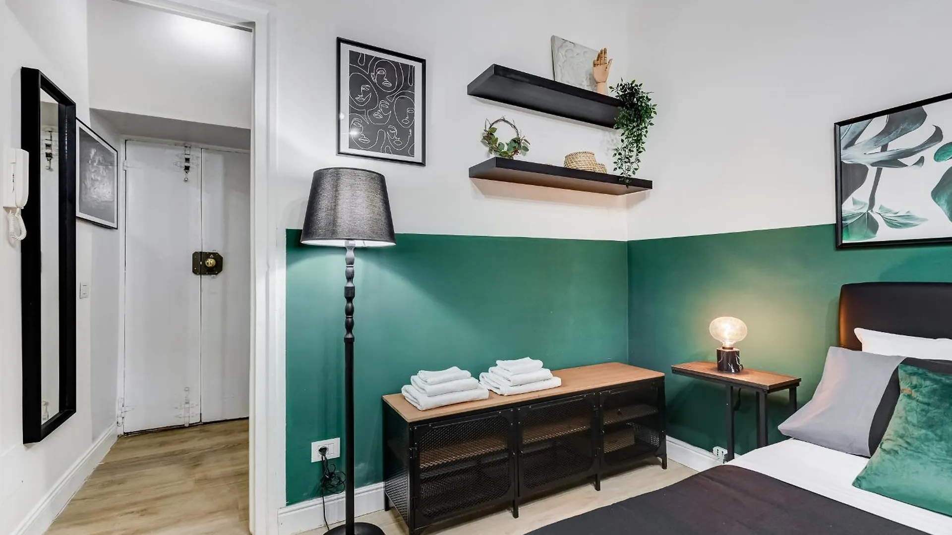 Bdc - The Secret Garden In Trevi Apartment Rome Italy