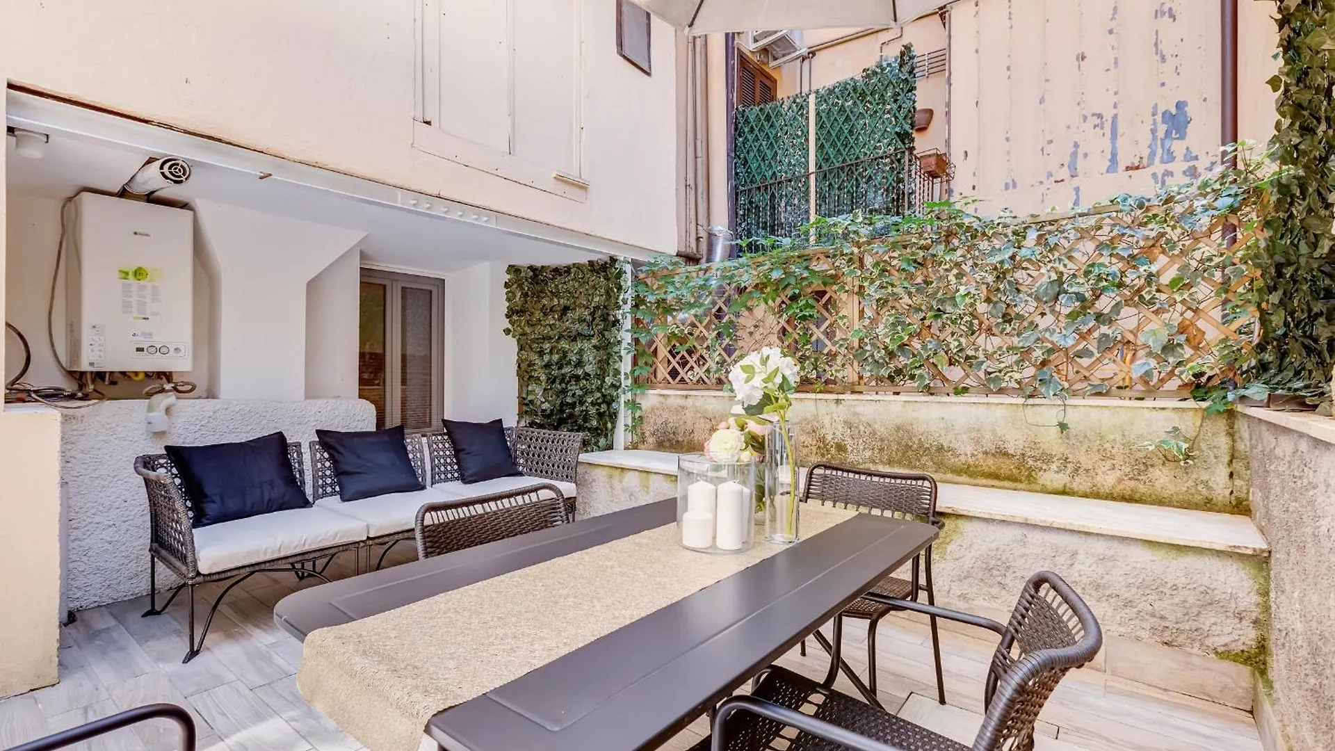 Bdc - The Secret Garden In Trevi Apartment Rome