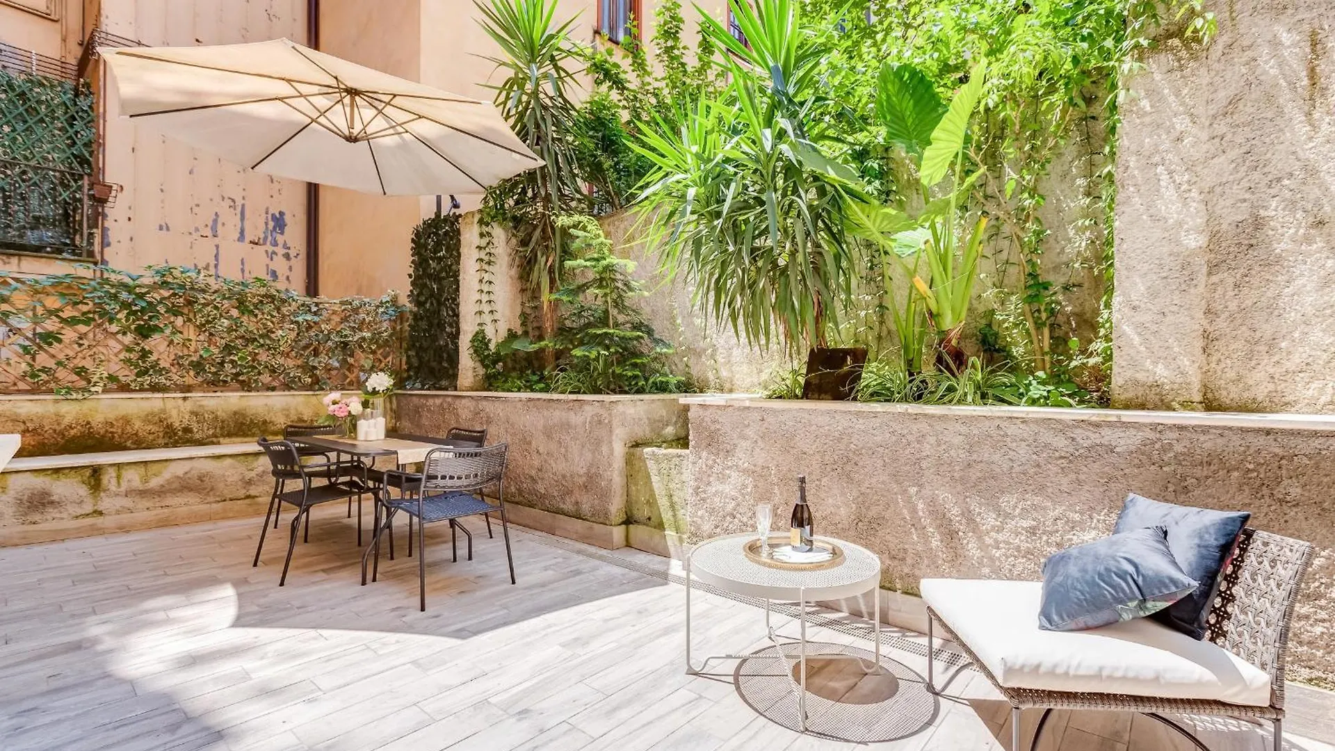 Bdc - The Secret Garden In Trevi Apartment Rome